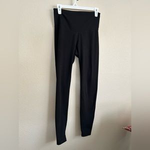 Old Navy Active GO- Dry plain high waisted fitted black leggings Size:M